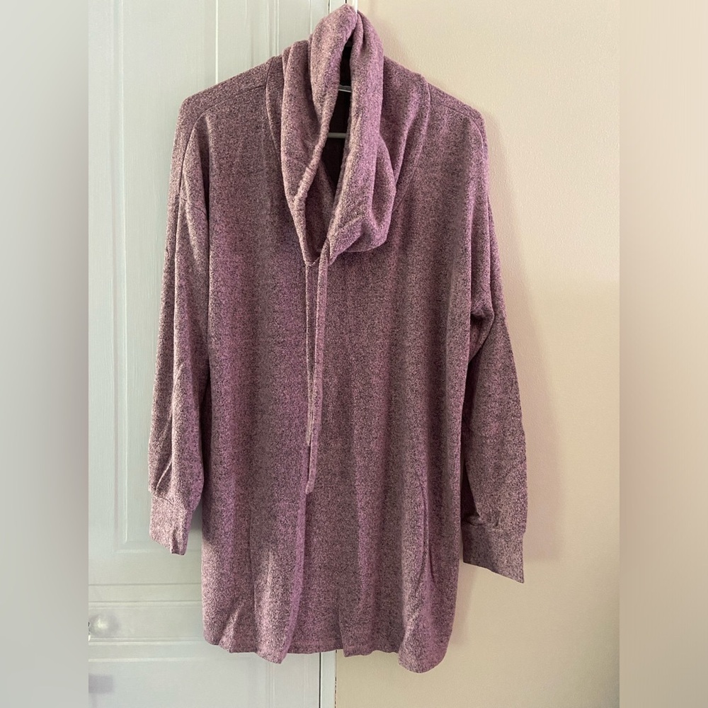 Motherhood Oversized lighter sweatshirt with loose hood Size Large